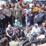 Konflik Wabub Sidoarjo Berakhir Damai Setelah Ratusan Wartawan Gelar Aksi dan Dapatkan Permintaan Maaf Resmi