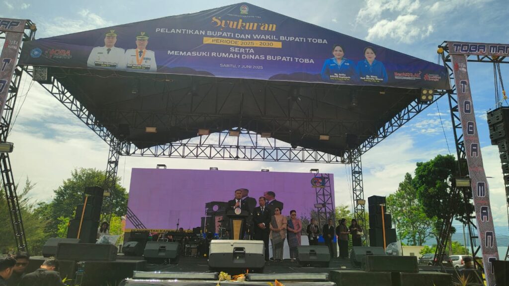 Acara Syukuran Pelantikan Bupati dan Wakil Bupati Toba Berlangsung Penuh Hikmat dan Semangat Persatuan