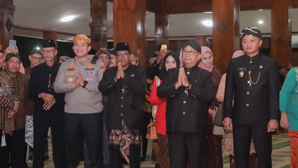 Sinergitas TNI-Polri dan Forkopimda Blitar Gelar Brokohan Peringati Harlah Pancasila