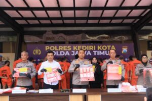 Berantas Narkoba, Polres Kediri Kota Ungkap 19 Kasus dan Amankan 23 Tersangka