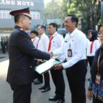 Kapolresta Malang Kota Beri Penghargaan Anggota Berprestasi