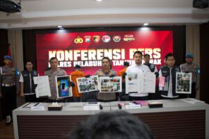 Polres Tanjung Perak Ungkap Kasus Konten Asusila di Facebook