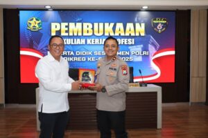 Polres Pelabuhan Tanjung Perak Sambut Serdik Sespimmen Polri Dikreg ke-65