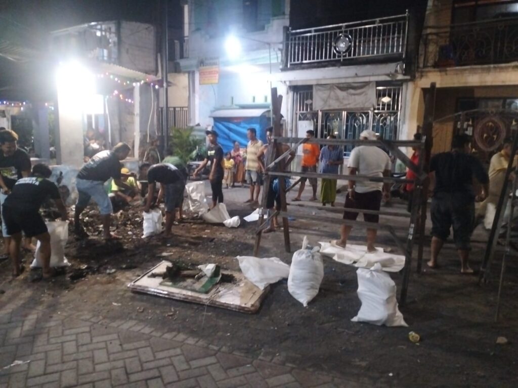 Karang Taruna Simolawang Laksanakan Kerja Bakti