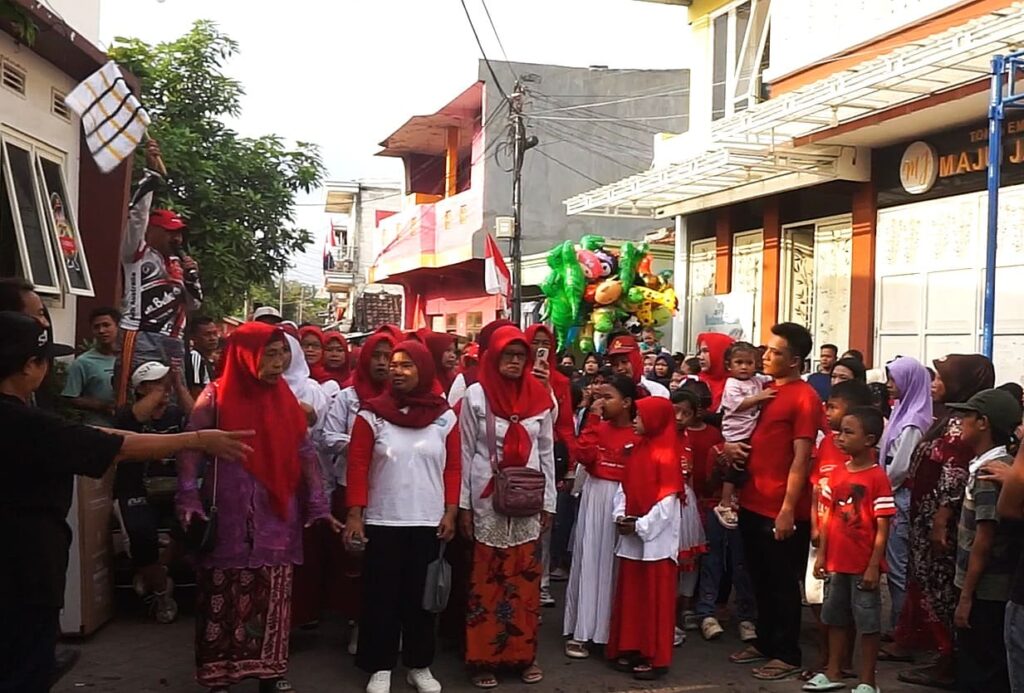 RW 13 Ujung Gelar Jalan Sehat, Antusiasme Warga Mengagumkan
