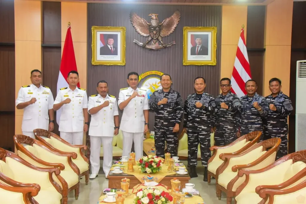 Pererat Sinergi Maritim, Pangkoarmada II Terima Kunjungan Panglima Armada Barat Malaysia