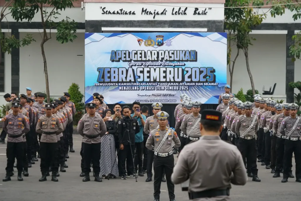 Ops Zebra Semeru 2025, Polrestabes Surabaya Tingkatkan Disiplin Berlalu Lintas