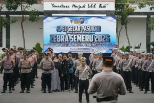 Ops Zebra Semeru 2025, Polrestabes Surabaya Tingkatkan Disiplin Berlalu Lintas