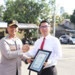 69 Personel Berprestasi: Kapolres Kediri Berikan Penghargaan