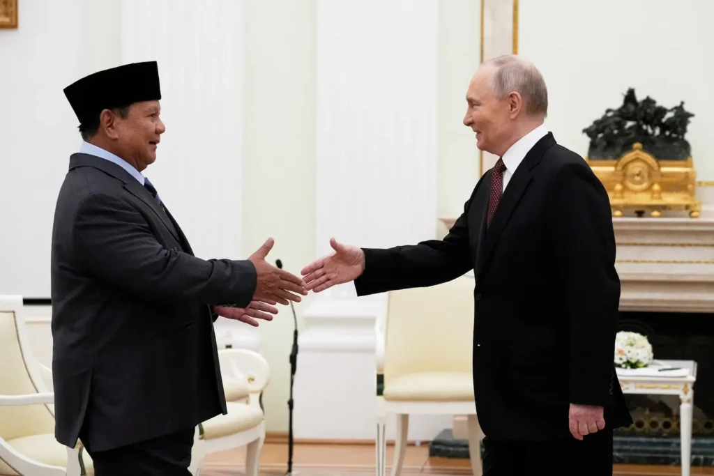 Putin Sambut Prabowo Tawarkan Kerja Sama Nuklir dan Perkuat Hubungan Militer