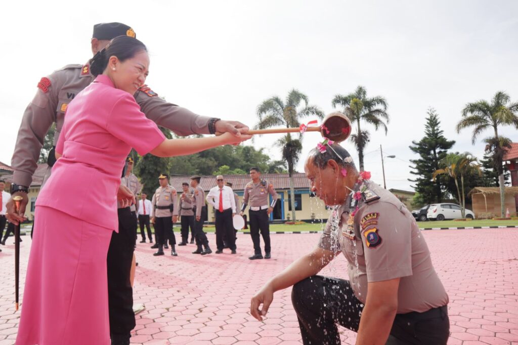 AKP Bungaran Samosir Naik Pangkat Pengabdian Menjadi Kompol