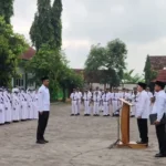 MTsN 5 Ngawi Gelar Upacara Bendera HAB ke 80: Menggema Nilai Kerukunan untuk Kemajuan