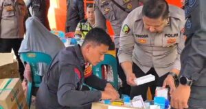 Polri Hadir Pastikan Layanan Kesehatan Warga Terdampak Bencana di Kala Segi Aceh Tengah