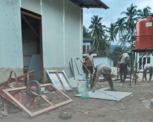 Brimob Hadirkan Sanitasi Layak bagi Korban Banjir di Desa Tolang Julu