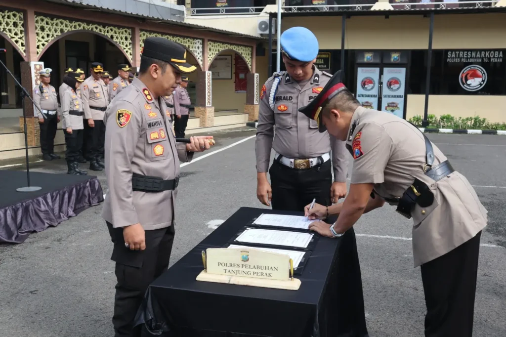 Mutasi Pejabat Polres Tanjung Perak, Kasatresnarkoba Berganti