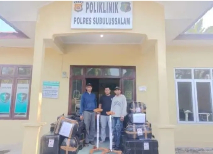 Polri Salurkan Bantuan Obat, BMHP, dan Vaksin Tetanus ke Jajaran Wilayah Barat Aceh