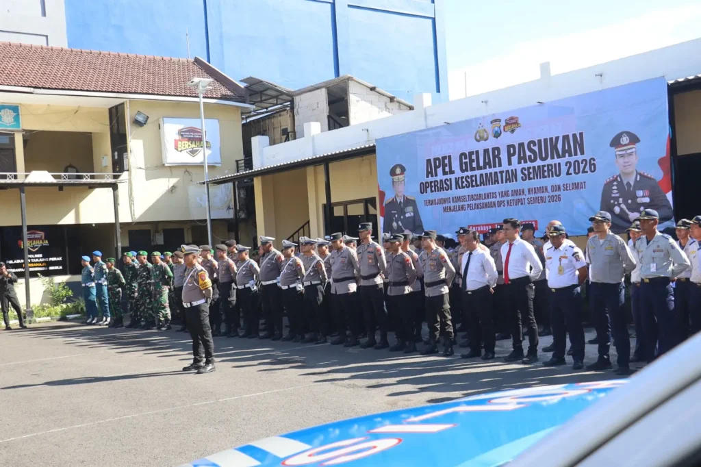 Polres Pelabuhan Tanjung Perak Gelar Apel Ops Keselamatan Semeru 2026