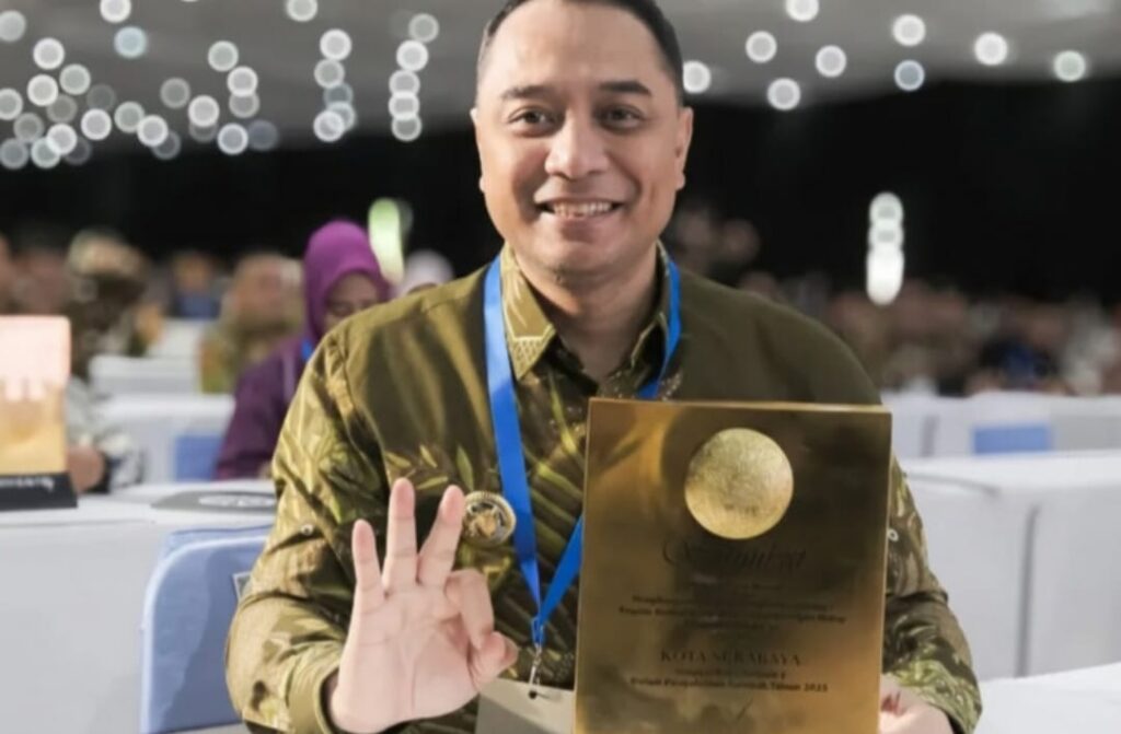 Surabaya Raih Predikat Kota Terbaik I Pengelolaan Sampah 2025