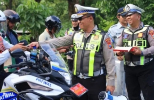 Operasi Keselamatan Semeru, Satlantas Gresik Edukasi Humanis