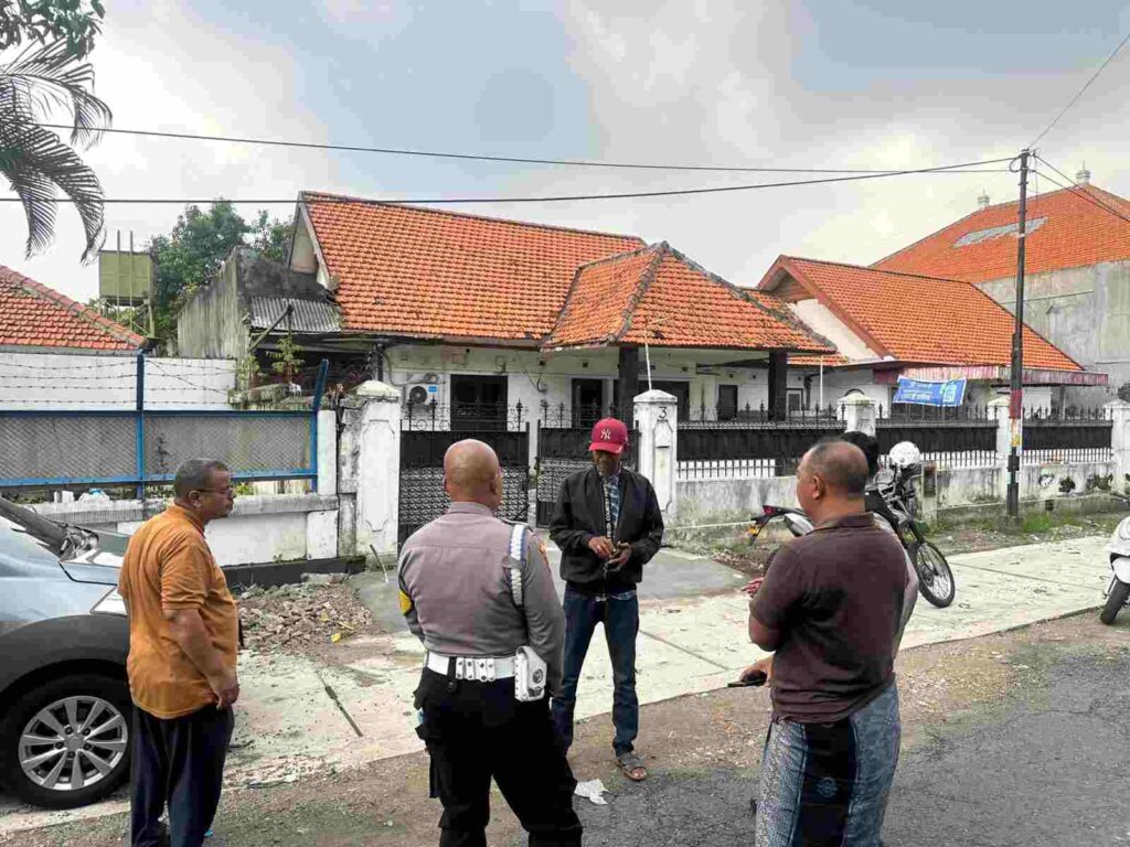 Gerak Cepat Polsek Bubutan Respons Aduan Parkir Liar di Kemayoran