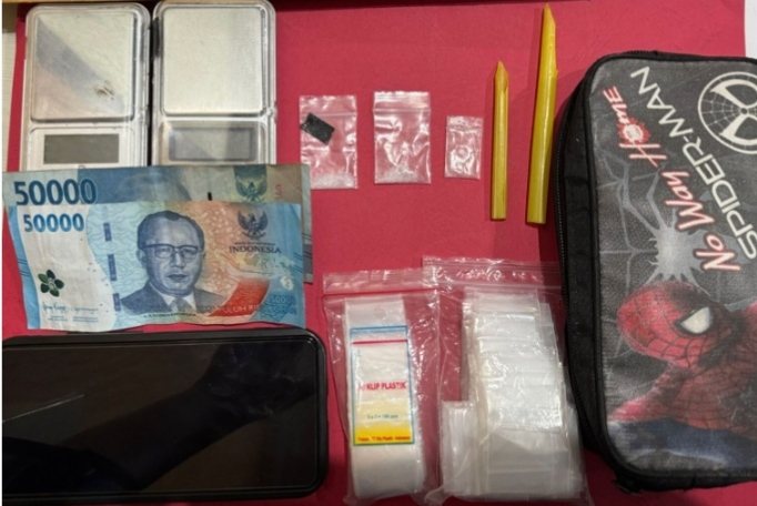 Satresnarkoba Polrestabes Surabaya Tangkap Residivis Sabu di Wonokusumo