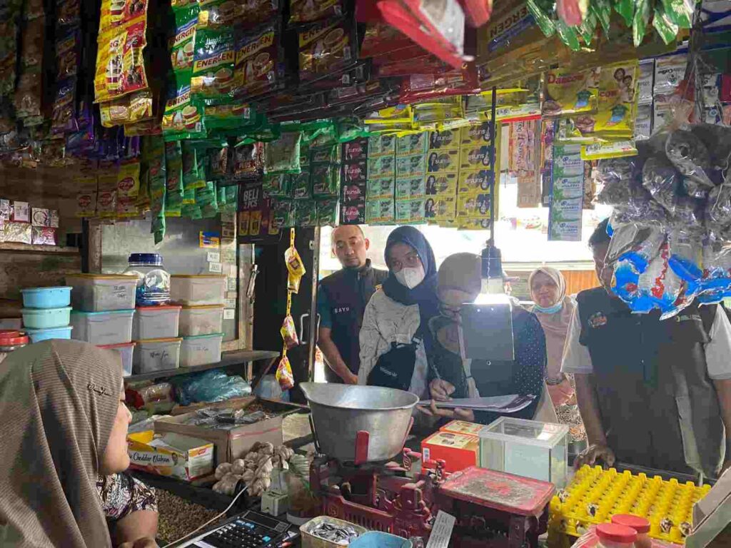 Tak Mau Harga Melonjak, Polres Bondowoso Sidak Pasar Usai Lebaran