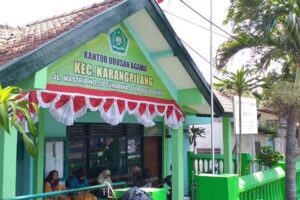 Wujudkan Pelayanan Prima, KUA Karang Pilang Terus Berinovasi di Bawah Kepemimpinan Mastoer Moesyafak