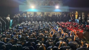 Potret Ratusan Napi High Risk Saat Dipindah ke Nusakambangan