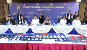 Polda Jatim Bongkar Sindikat Penipuan Online Jual Beli Mobil, 11 Pelaku Ditangkap