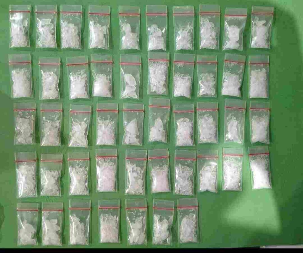 Polrestabes Surabaya Tangkap Pengedar Sabu, Sita 42,9 Gram Barang Bukti