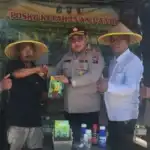 Polsek Kenjeran Salurkan Bibit dan Obat Hama untuk Dukung Ketahanan Pangan