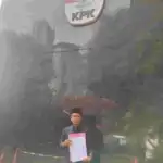 AKTIVIS MAHASISWA DESAK KPK PERIKSA DANA POKIR DPRD DAN DINAS PENDIDIKAN KABUPATEN PAMEKASAN