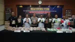 Perang Melawan Narkoba, Polda Jatim Ungkap Ribuan Kasus dalam 6 Bulan