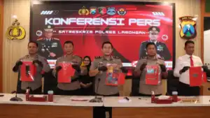 Polres Lamongan Ungkap Jaringan Ganjal ATM Lintas Daerah, 5 Tersangka Residivis Diamankan