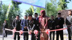 Hari Bhayangkara ke – 80, Polres Ngawi Bangun Sumur Bor Presisi untuk Masyarakat di Bringin