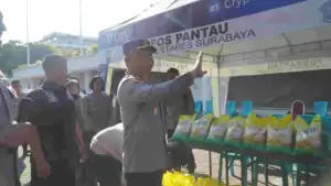 Polrestabes Surabaya Salurkan Paket Sembako untuk Warga di Hari Bhayangkara ke – 80