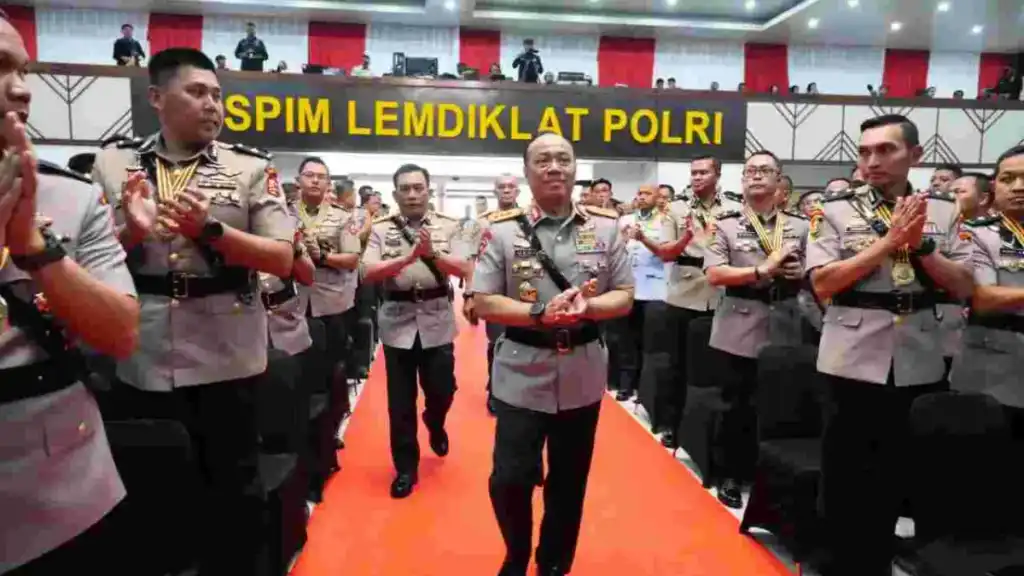 Wakapolri: 418 Lulusan Sespim Siap Jadi Garda Terdepan Hadapi Tantangan Global dan Era Digital