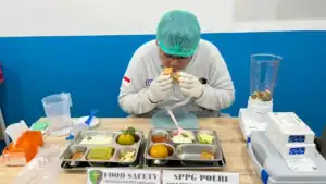 Polres Lumajang Pastikan Keamanan MBG Lewat Uji Lab Ketat di Dua Titik SPPG