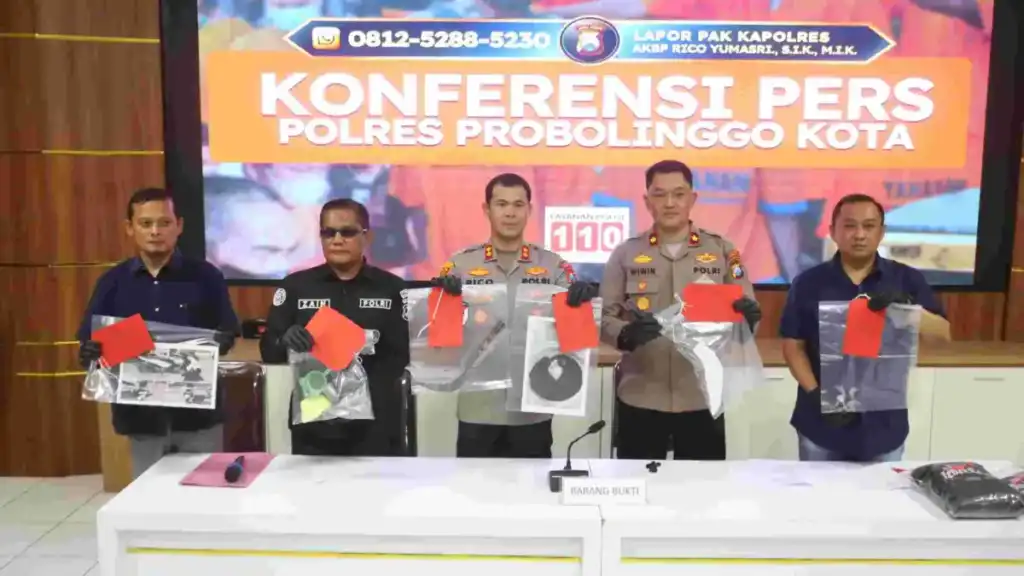 Polres Probolinggo Kota Amankan 5 Tersangka Pelempar Bondet di Mayangan