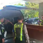 DVI Polda Jatim Serahkan Jenazah Kelima Korban KM Mutiara Sentosa II
