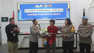 Polres Pasuruan Kota Bongkar Jaringan Curanmor, Tersangka dan Penadah Diamankan
