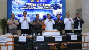 polri Ungkap Penyelundupan Baby Lobster lintas Negara