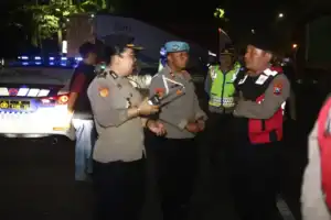 Polres Pelabuhan Tanjung Perak Gelar Patroli Skala Besar